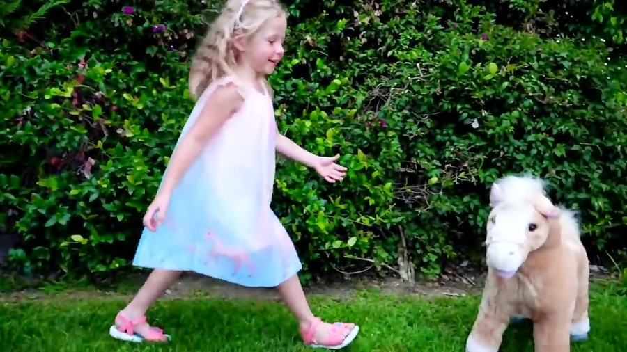 ماجراهای ناستیا و بابایی - قسمت 141 - خانه سازی ناستیا برای اسب جادویی